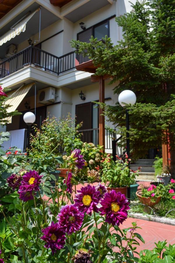 Manos Kritikakis Apartments Platamonas Esterno foto